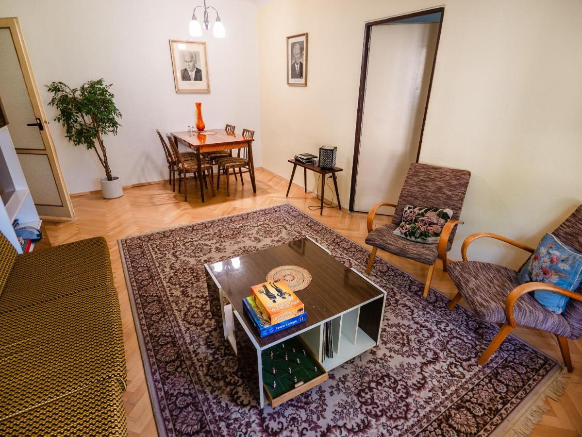 Retro Apartment Brezno Ngoại thất bức ảnh
