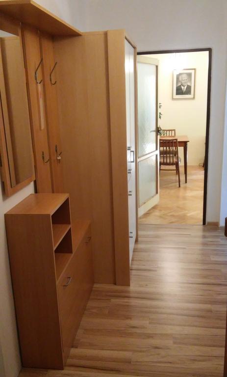 Retro Apartment Brezno Ngoại thất bức ảnh
